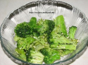 Steamed Broccoli and Garlic
