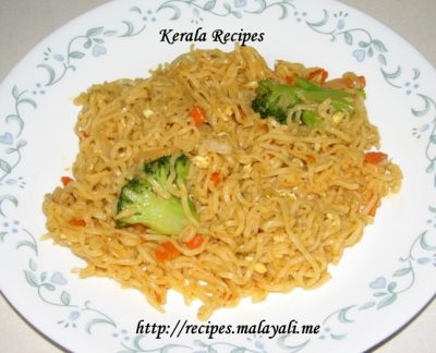 Instant Noodles with Vegetables and Egg